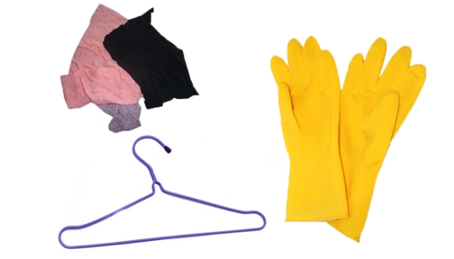 Cách xử lý cống thoát nước thải bị tắc bằng móc quần áo