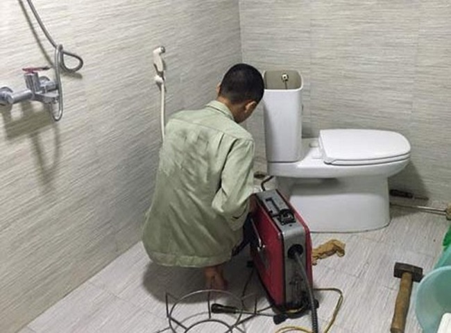 thông bồn cầu nghẹt quận Thủ Đức bảo hành dài hạn