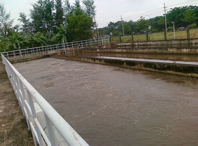 Dịch vụ vận chuyển bùn vi sinh quận 6 Trí Phát giá rẻ