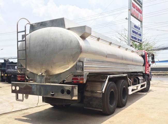 Vận chuyển bùn vi sinh quận 11 xe cỡ lớn