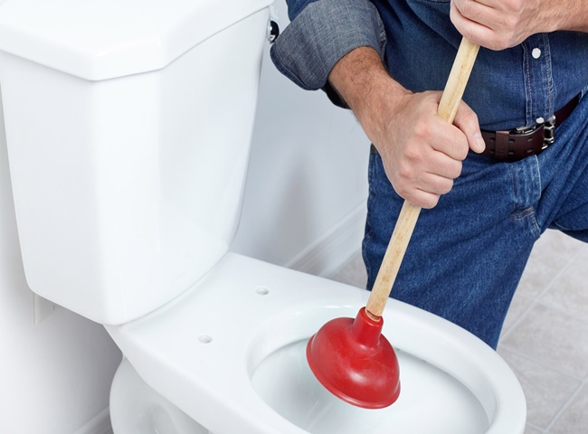 Dịch vụ thông bồn cầu quận Tân Phú an toàn và hiệu quả